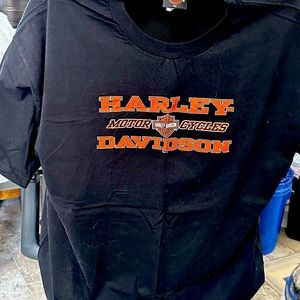 Men’s Harley Davidson 4xl tshirt. Washed and worn a couple of times.
